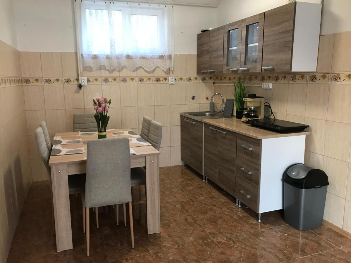 Summer Apartman Διαμέρισμα Hajdúszoboszló Εξωτερικό φωτογραφία